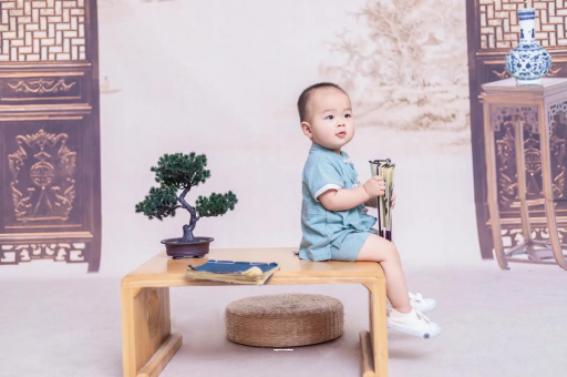 三亚宝宝掉头发是怎么回事
